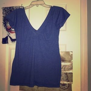 Blue v-neck T-shirt
